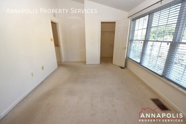 Building Photo - 2006 Peggy Stewart Way