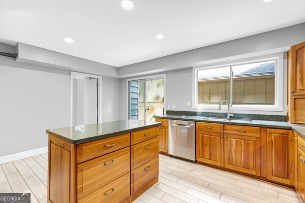 Building Photo - 155 Lakeview Ridge W