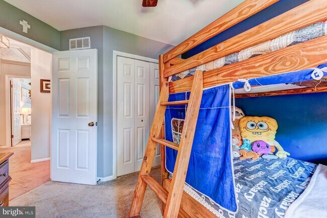 Building Photo - 994 Princeton Pl