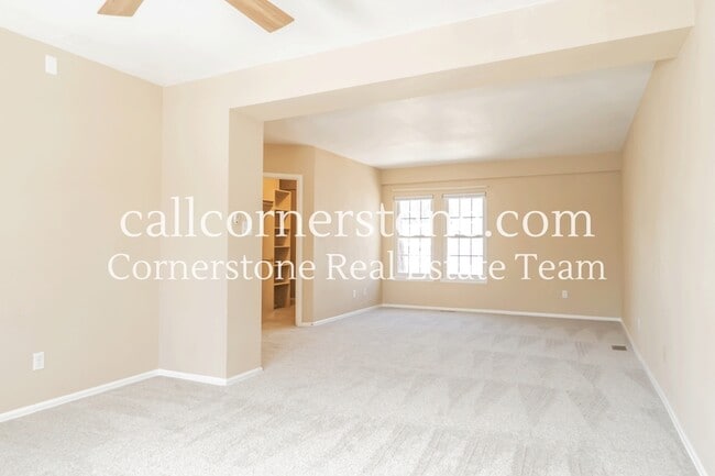 Building Photo - 2081 Sussex Ln