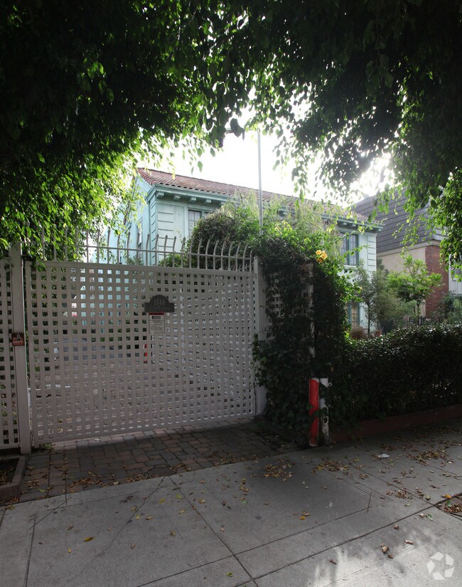Building Photo - 1740 N Gramercy Pl