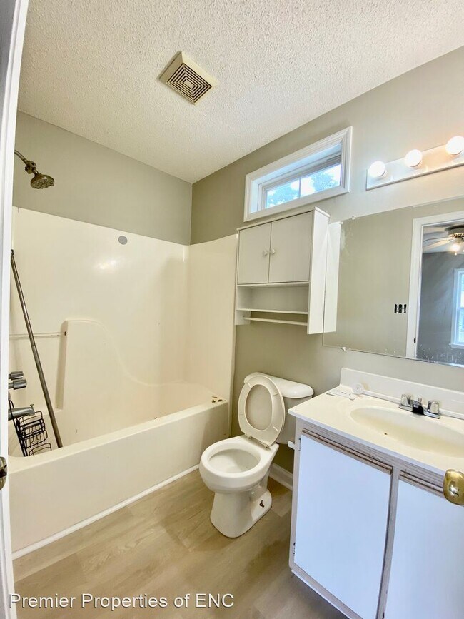 Building Photo - 2 br, 2.5 bath House - 342 Winners Circle