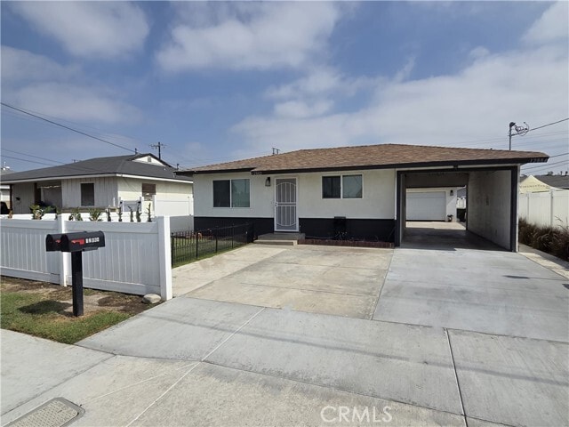 Building Photo - 12882 Lorna St