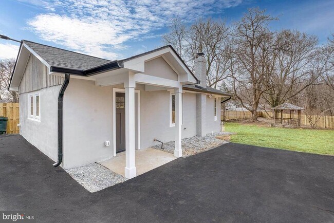 Building Photo - 9300 Riggs Rd
