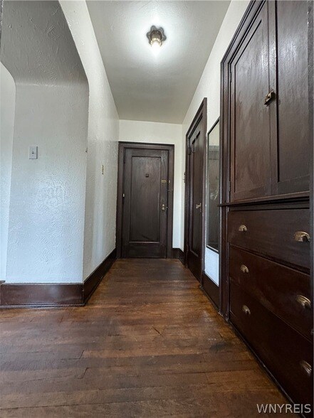 Building Photo - 6801 Buffalo Ave