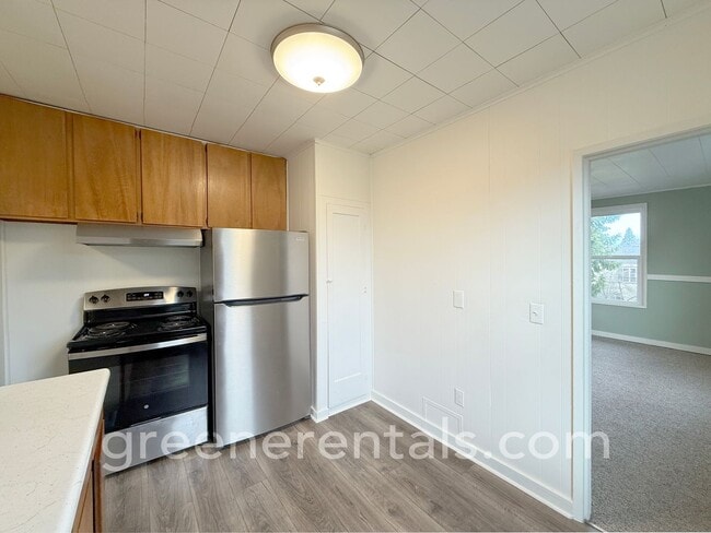 Building Photo - The Linn Apartments