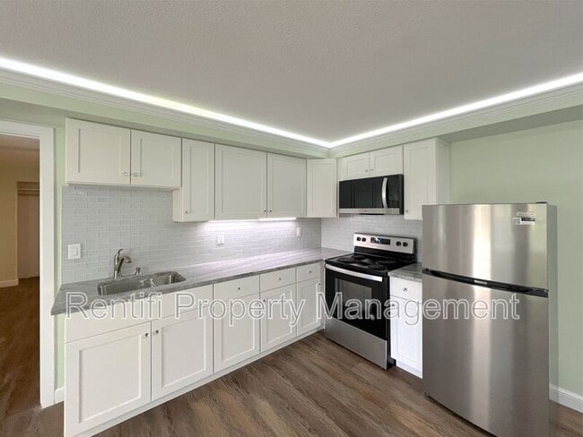 Building Photo - 3026 2nd St