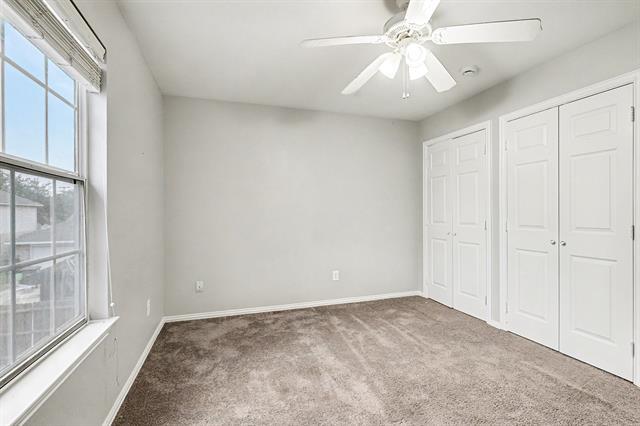 Building Photo - 1417 Hamburg St