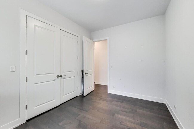 Building Photo - 3224 N Elston Ave