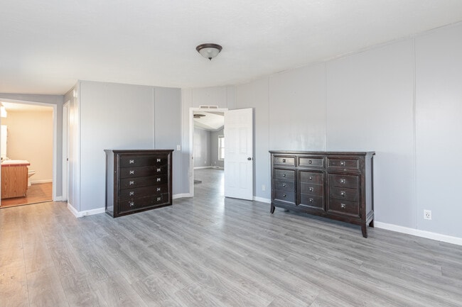 Building Photo - 20945 Via Duran Point