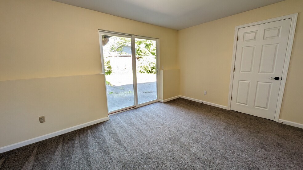 Building Photo - 9758 NE 134th Pl