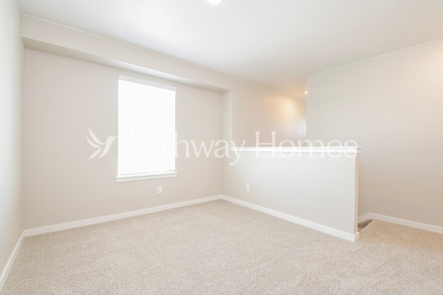 Building Photo - 9491 Yampa St