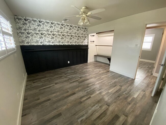 Building Photo - Coming Soon! Spacious 4-Bed, 2-Bath Country Home with Pool, Spa, and More!