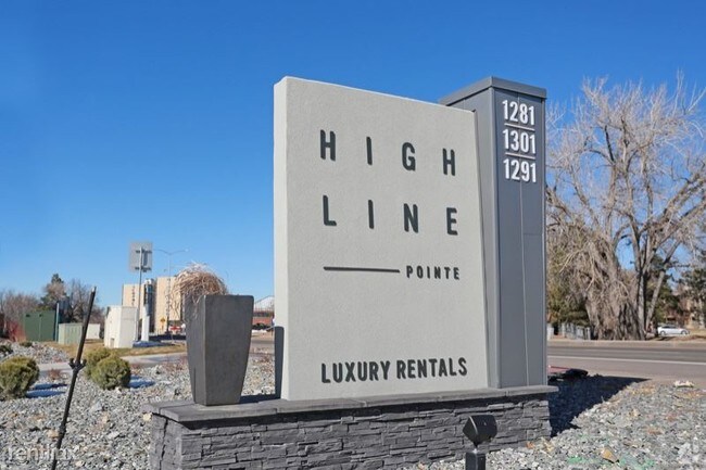 Building Photo - 1281 S Ulster St