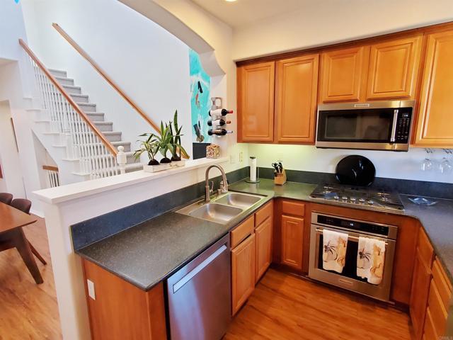 Building Photo - 6484 Corte La Luz