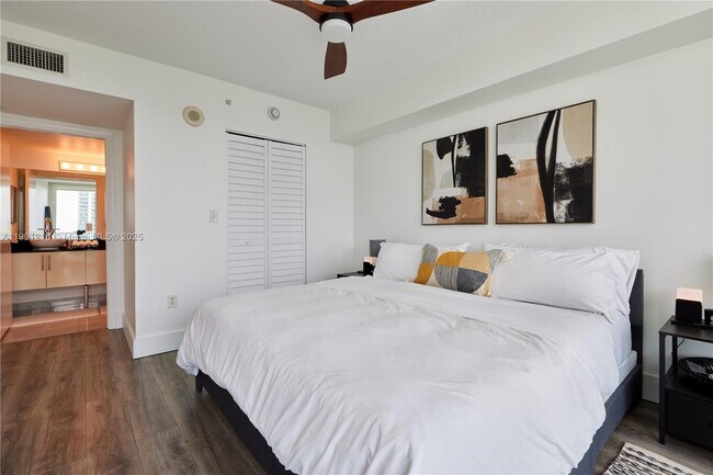 Building Photo - 31 SE 5th St