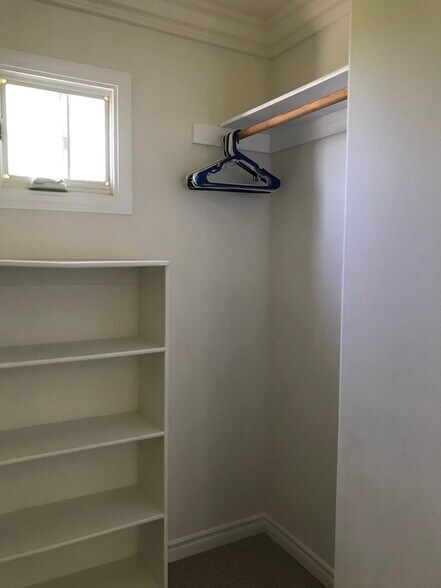 Walk-In Closet - 1927 Fremont Ave