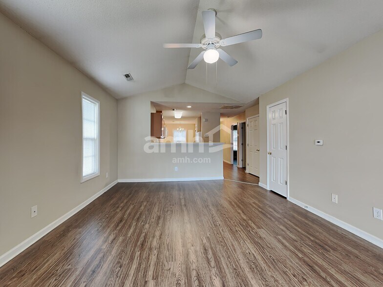 Building Photo - 100 Tudor Downs Rd