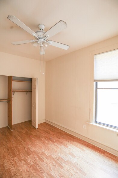Building Photo - 840 W Cornelia Ave