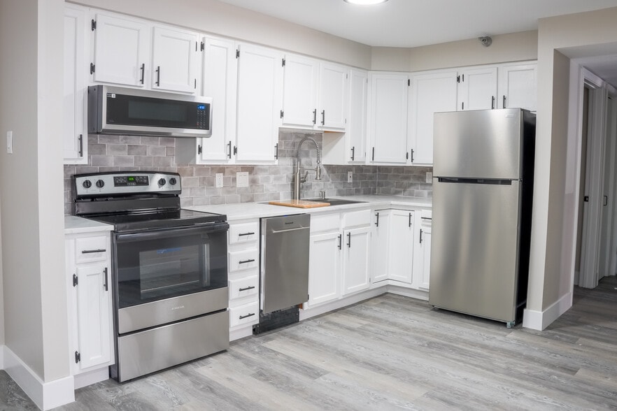 Building Photo - The LUXE Residences of Aurora 55+ Community