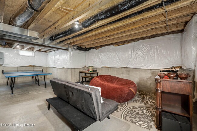 Building Photo - 211 Education Wy