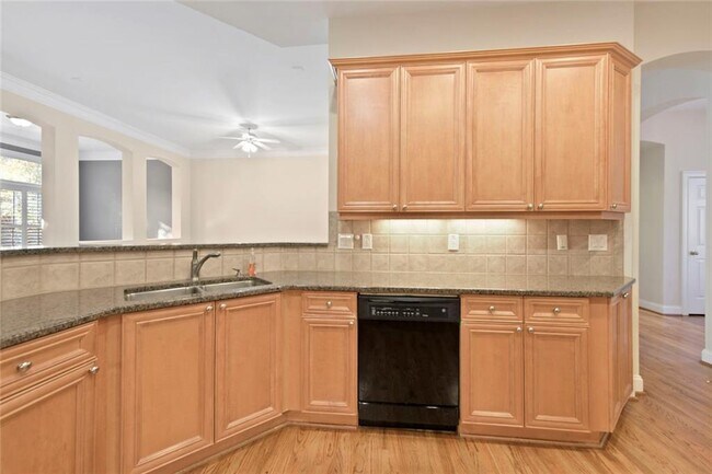 Building Photo - 5826 Riverstone Cir