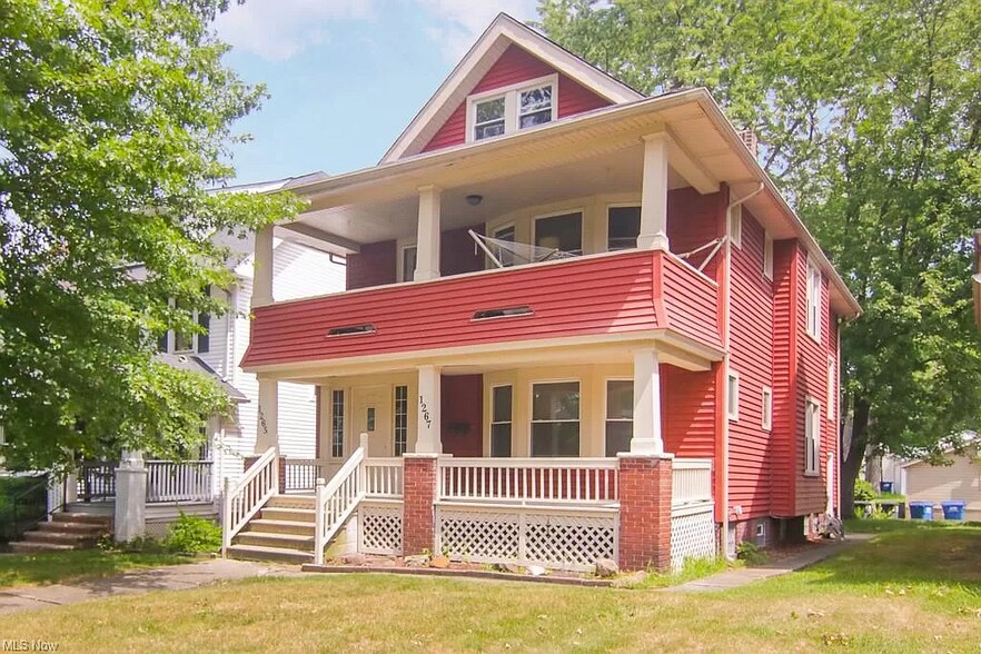 Front - 1265 W Clifton Blvd