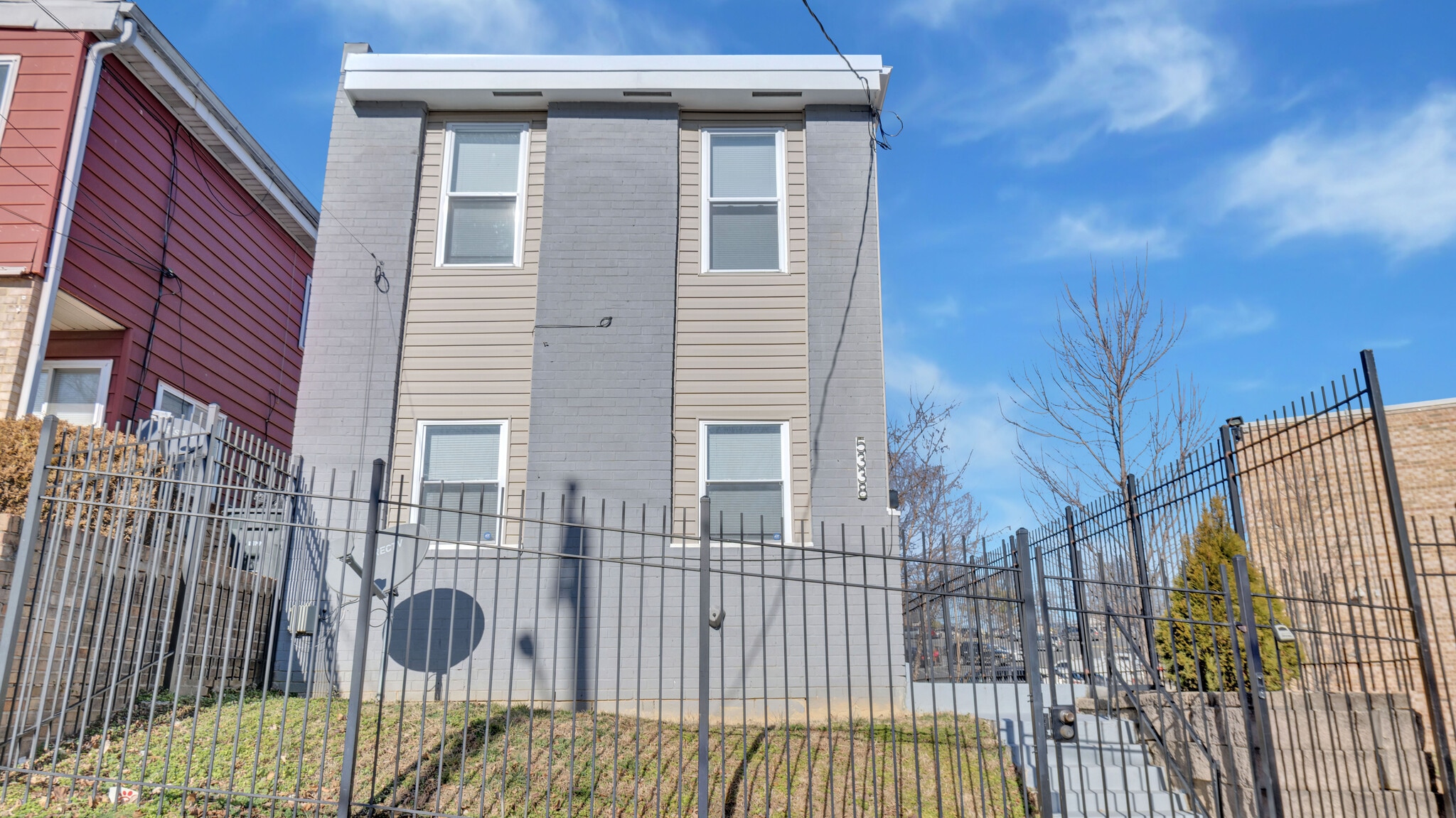 Building Photo - 5338 Jay St NE