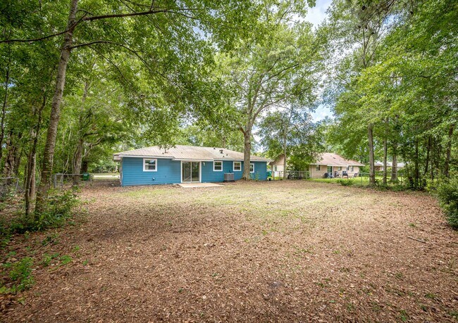Building Photo - Charming Home in the Heart of Ocean Springs!