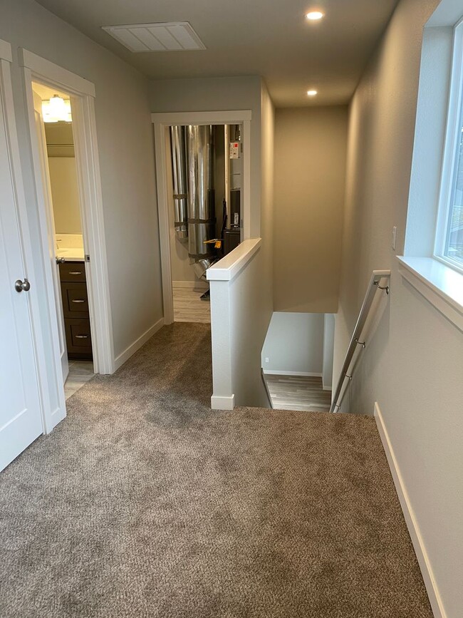 Building Photo - Modern 3b/2ba Energy Star Certified Home In Lentz