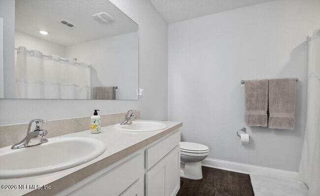 Building Photo - 49 Jarama Cir
