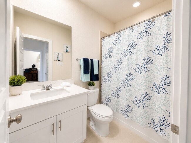 Building Photo - 624 Pelican Dr