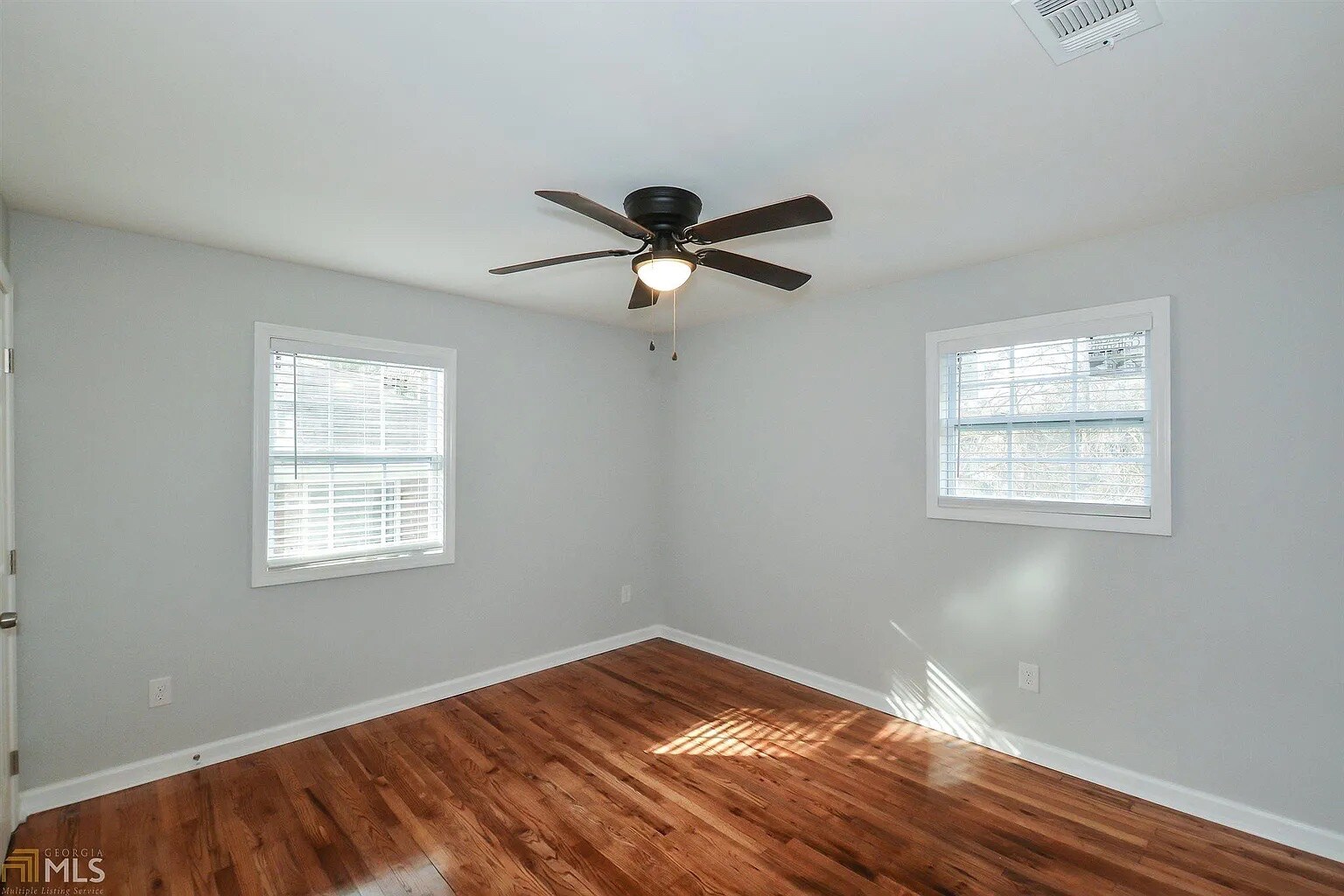 Building Photo - Room in House on Pelton Pl NW