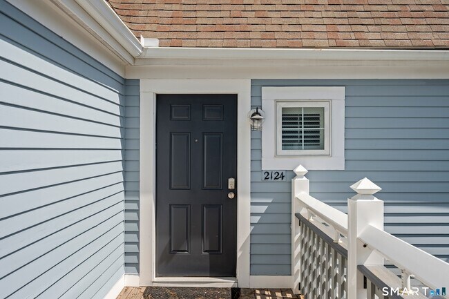 Building Photo - 2124 Old Pond Ln