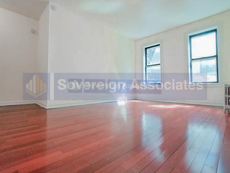 Building Photo - 710 W 173rd St