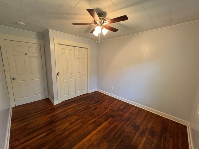 Building Photo - Historic Shiloh - One Level, Three Bedroom...