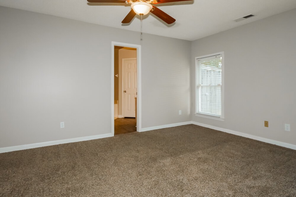 Building Photo - 7576 Dexter Run Cir