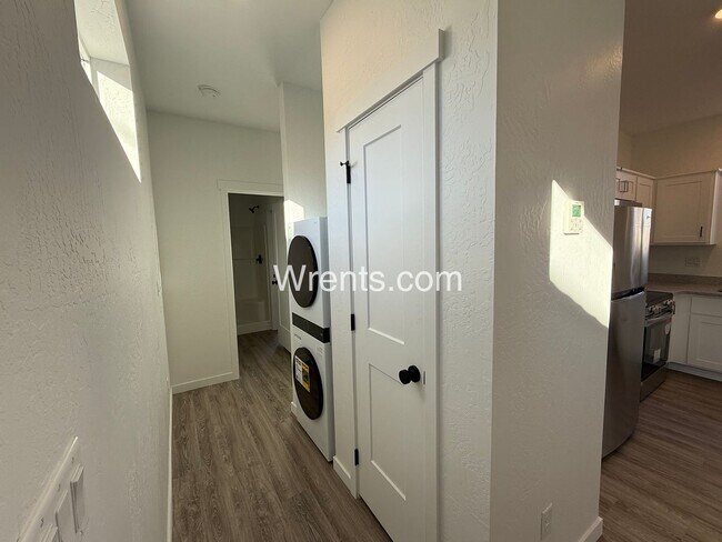 Building Photo - New Build Duplex