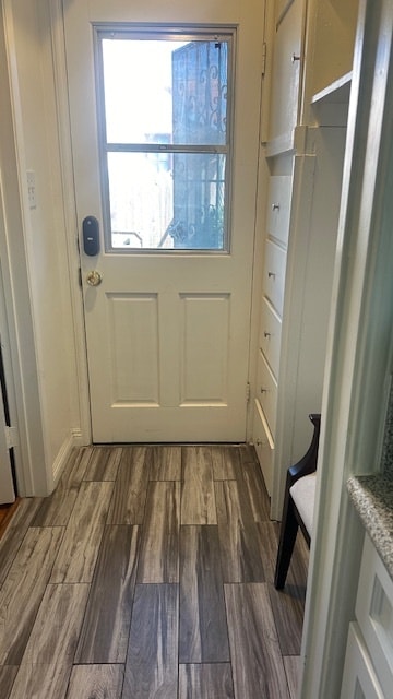 Building Photo - 116 S Chevy Chase Dr