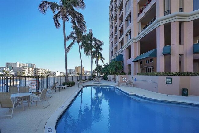 Building Photo - 2880 NE 14th Street Causeway