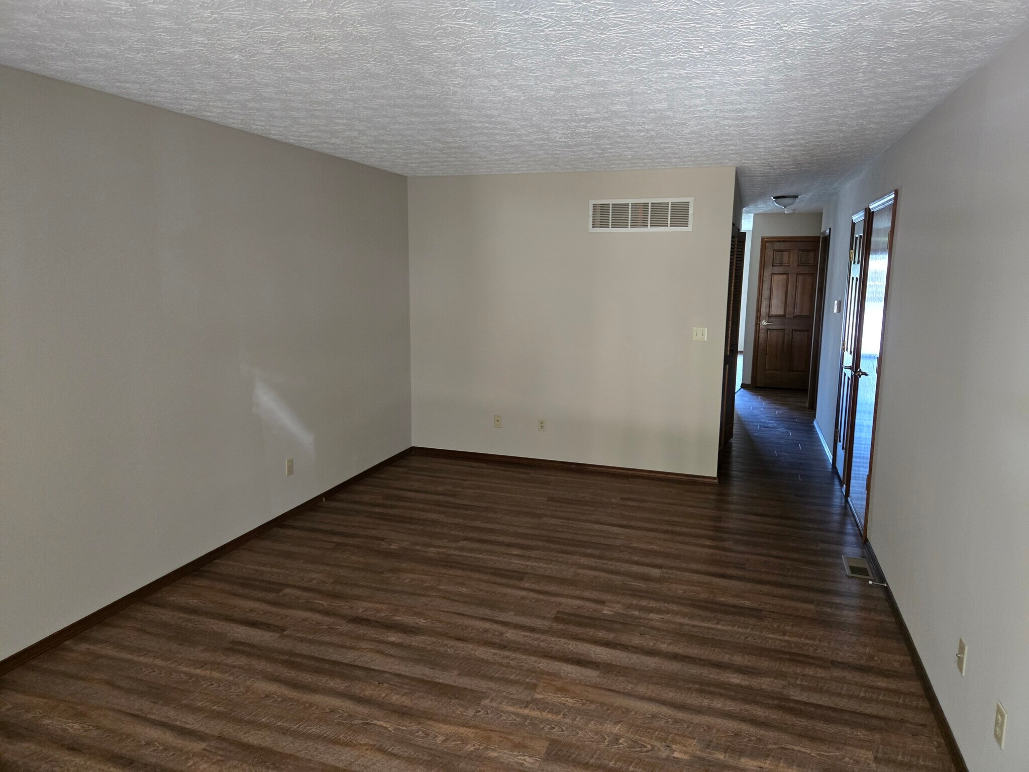 Building Photo - 1207 Woodbridge St