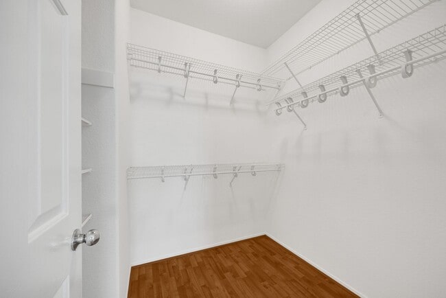 Building Photo - Adorable 2 Story 3 Bed 3 Bath Condo Gated Community