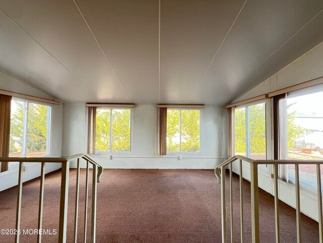 Building Photo - 9 Westport Dr