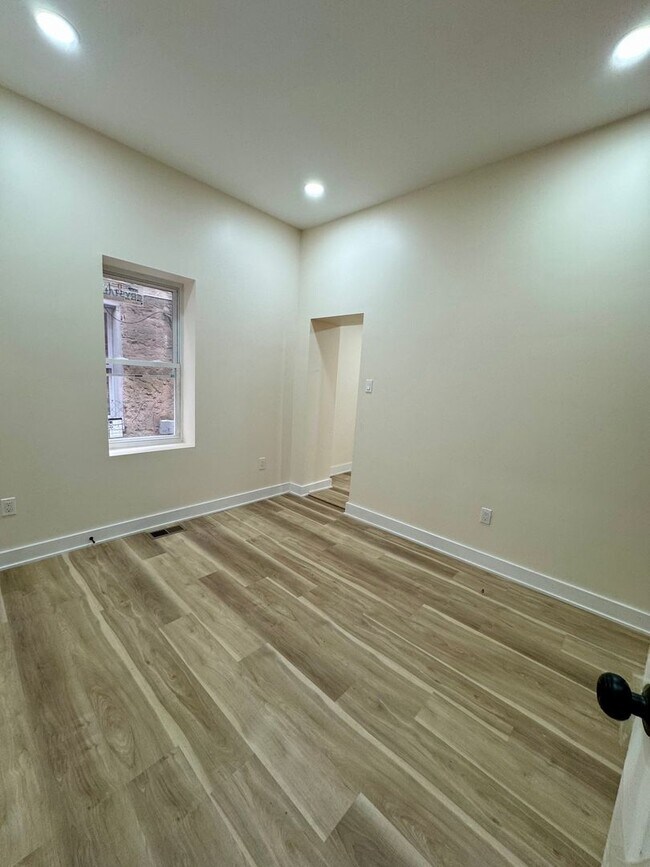 Building Photo - 4504 N Uber St