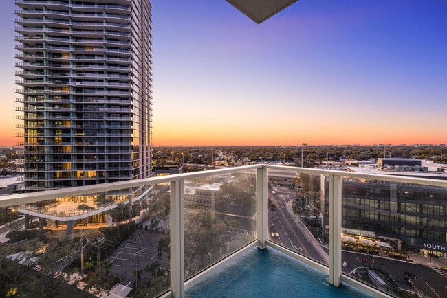 Building Photo - 2900 W Bay to Bay Blvd