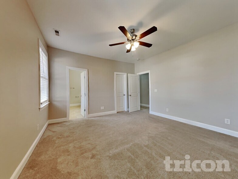 Building Photo - 140 Golden Oats Dr