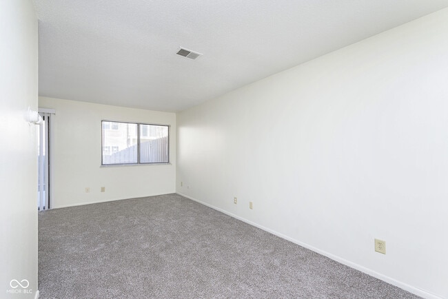 Building Photo - 114 Greenwood Trail N Dr