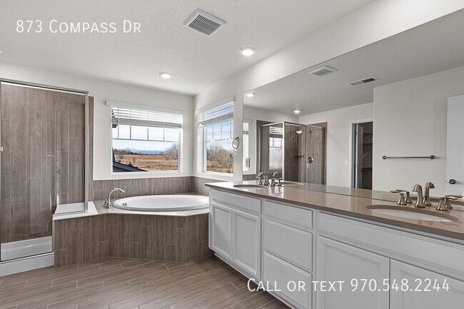 Building Photo - 873 Compass Dr