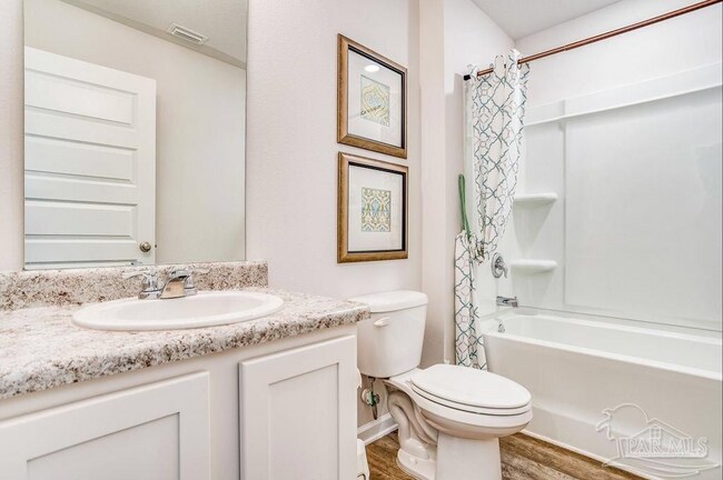 Building Photo - 909 Lovebird Ct