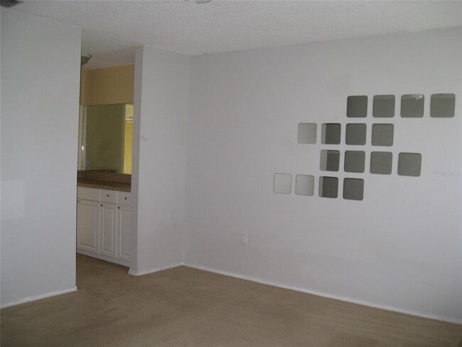 Building Photo - 10443 Manassas Cir